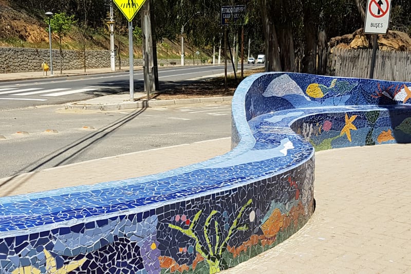 Mosaics along Isidoro Dubournais avenue in Isla Negra.
